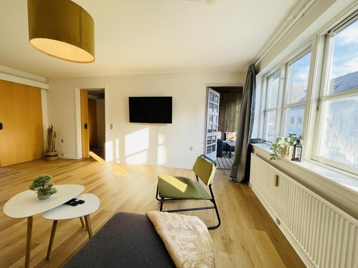 Aday - Central Terrace Apartment In Hjorring ภายนอก รูปภาพ